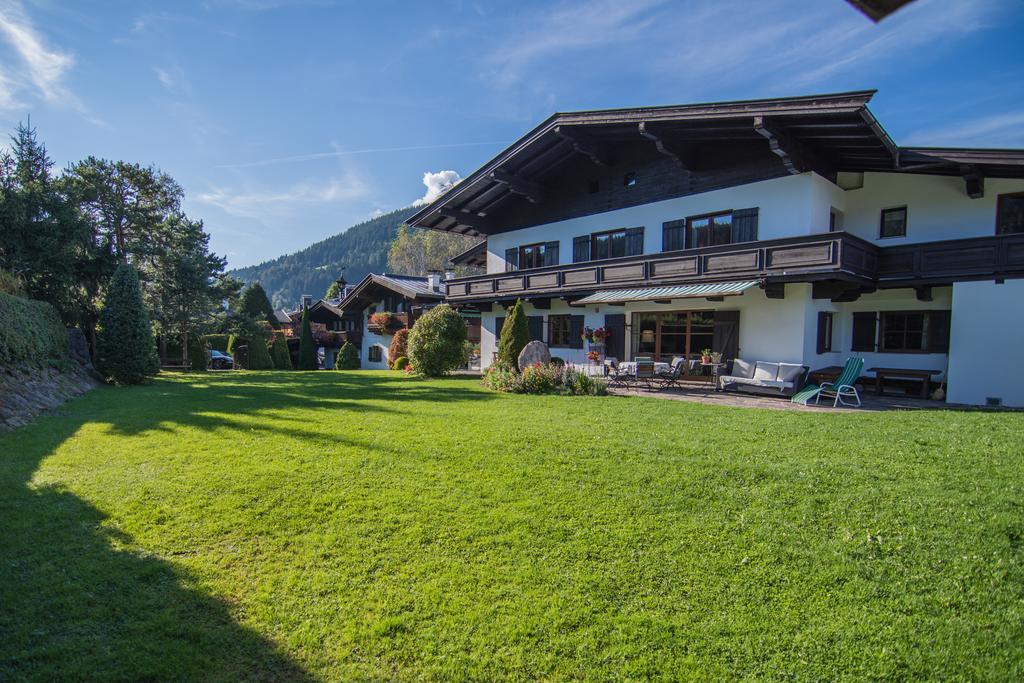 Pension Landhaus Gasteiger Kitzbühel Eksteriør bilde